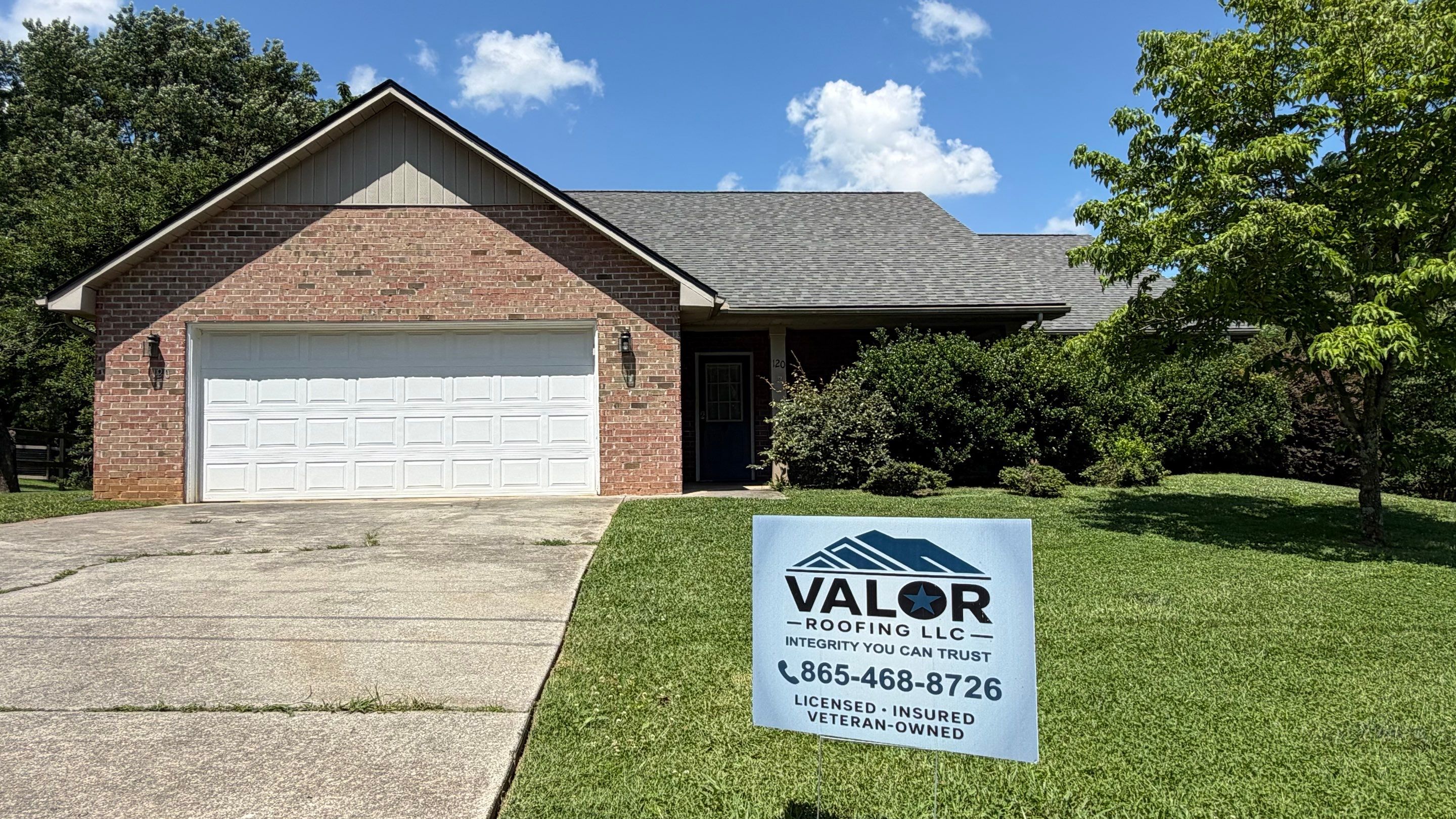 Completed Valor Roofing project in East Tennessee