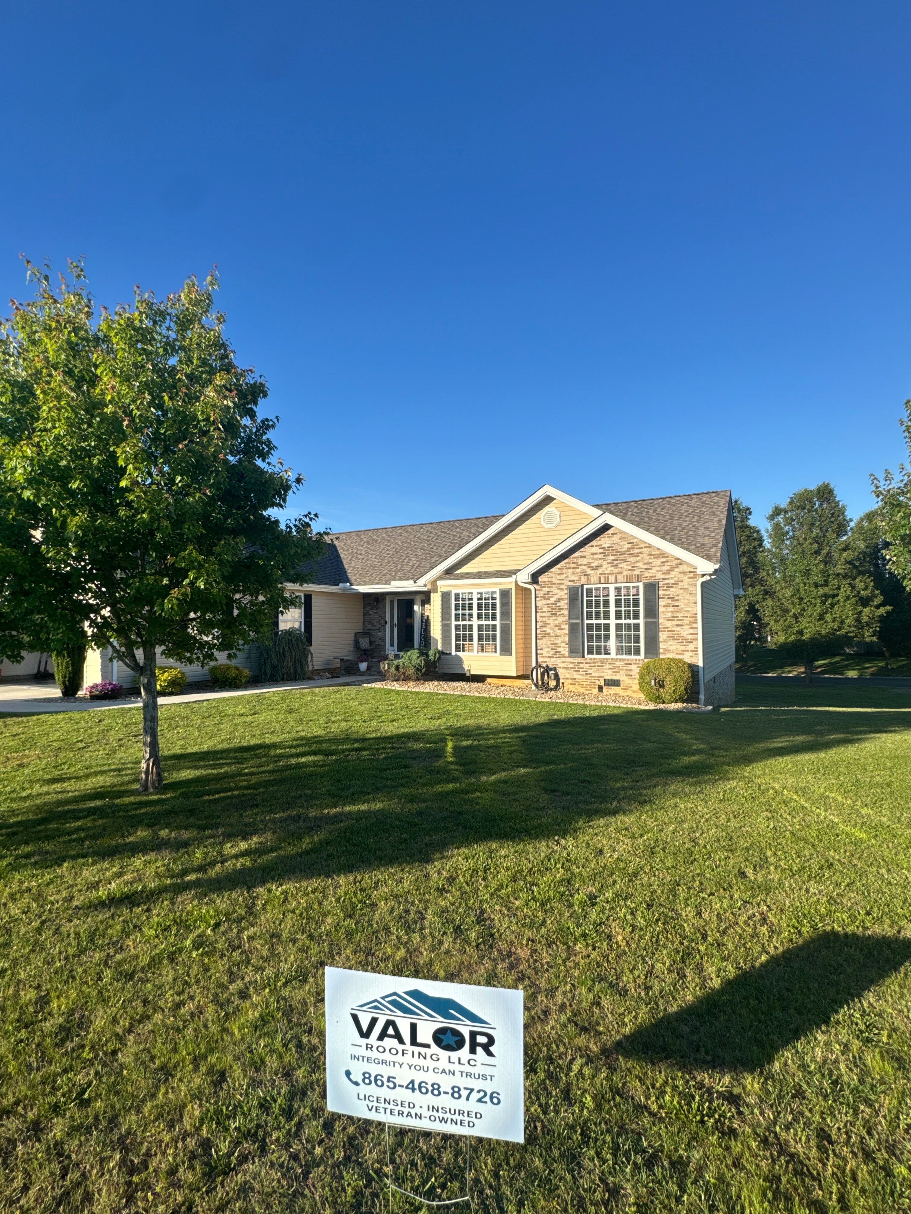 Completed Valor Roofing project in East Tennessee